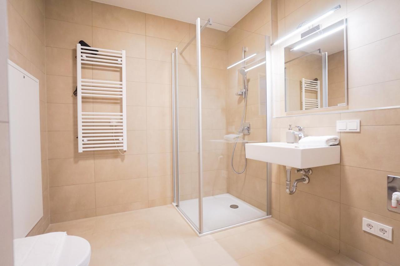 Boutique Studio With Terrace And Pool Vienna Exterior photo